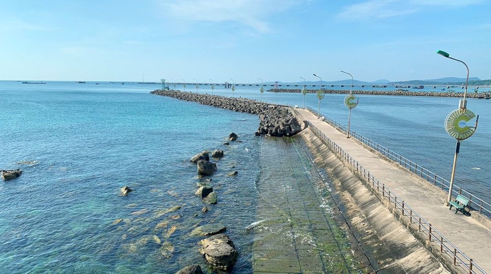 A picturesque beach located right in the heart of Phu Quoc Island